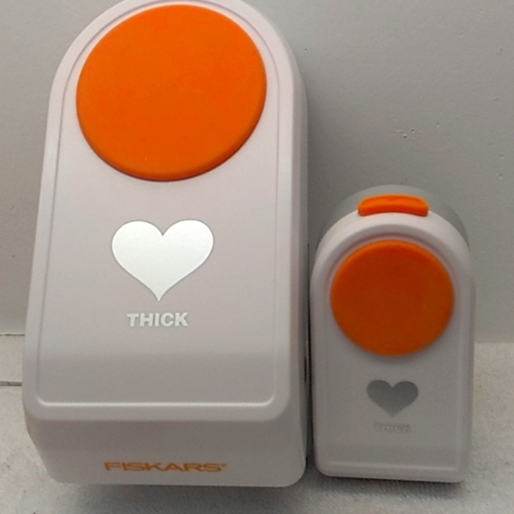 Fiskars White & Orange Heart Craft Punch Set - Thick and Thin